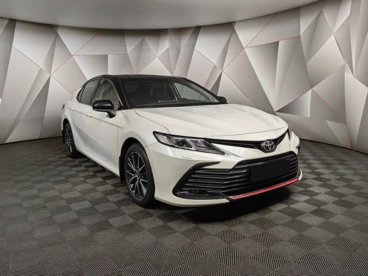 Купить Toyota Camry с пробегом. Фото: #2