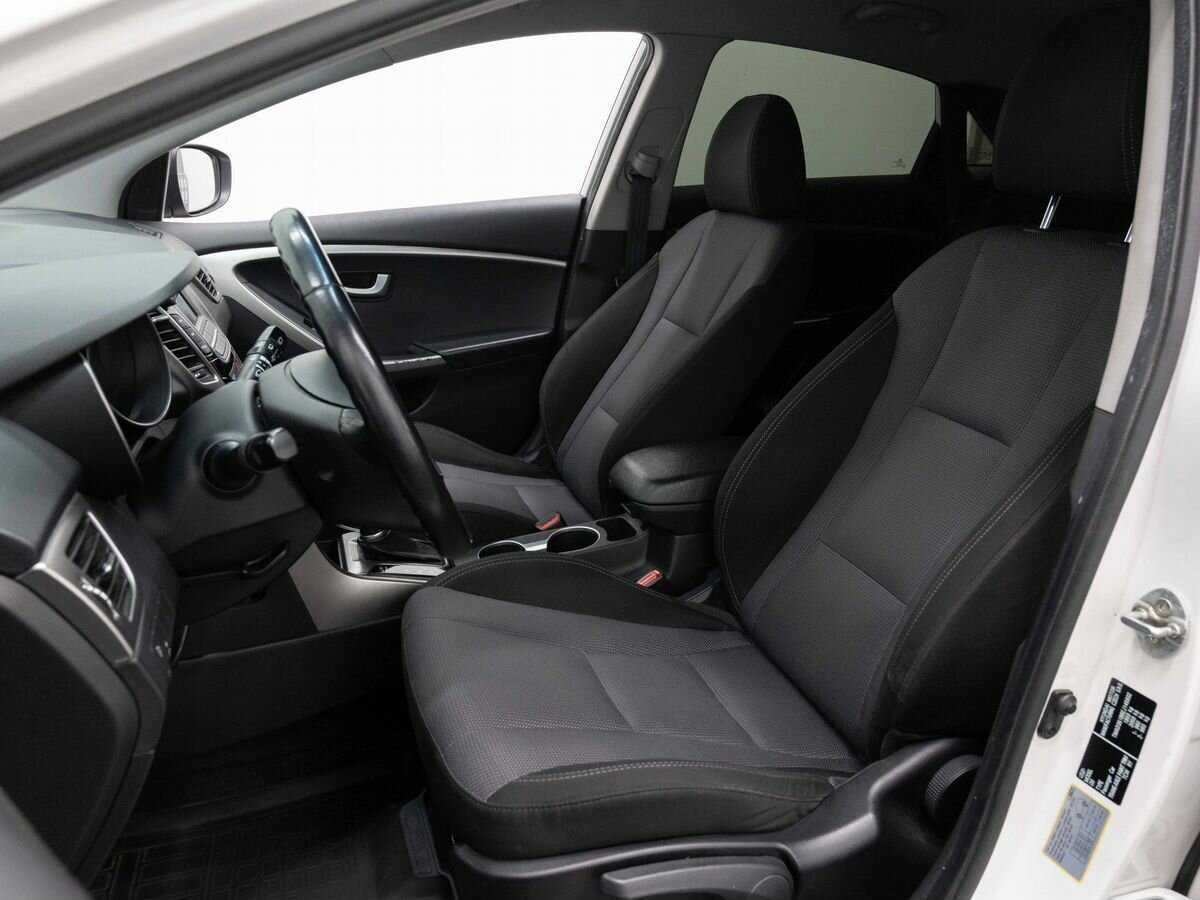 Купить Hyundai i30 с пробегом. Фото: #7