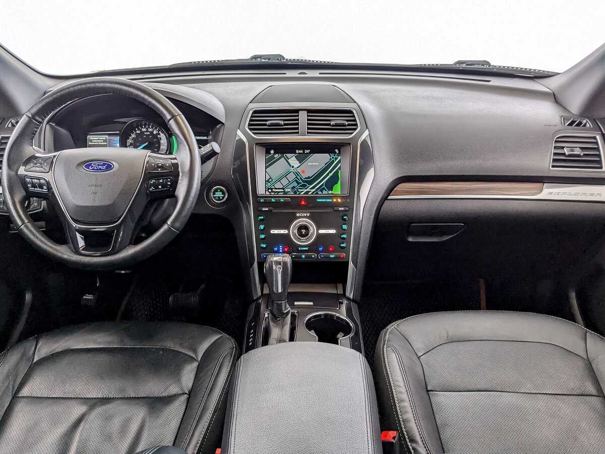 Купить Ford Explorer с пробегом. Фото: #11
