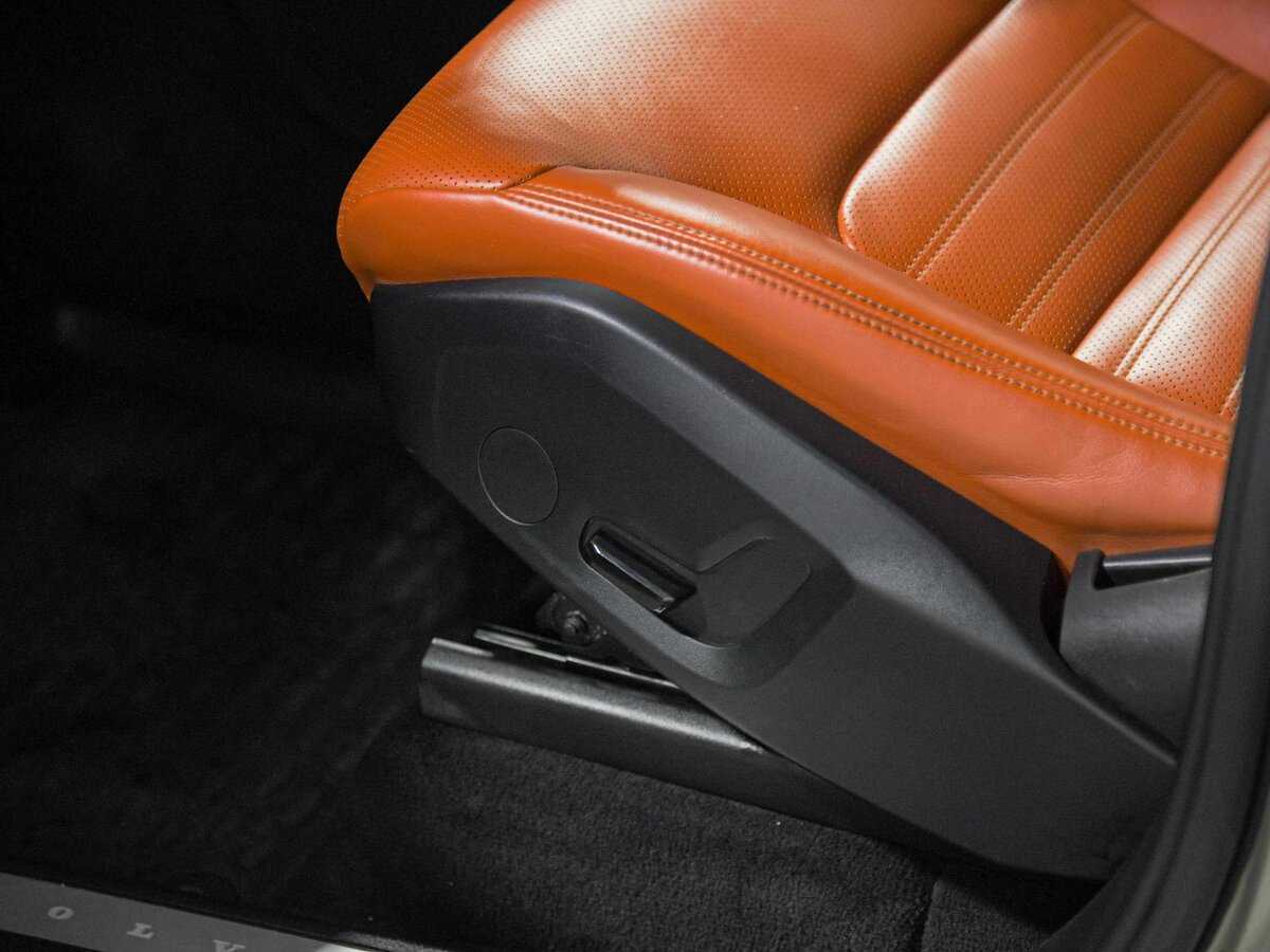 Купить Volvo XC90 с пробегом. Фото: #16
