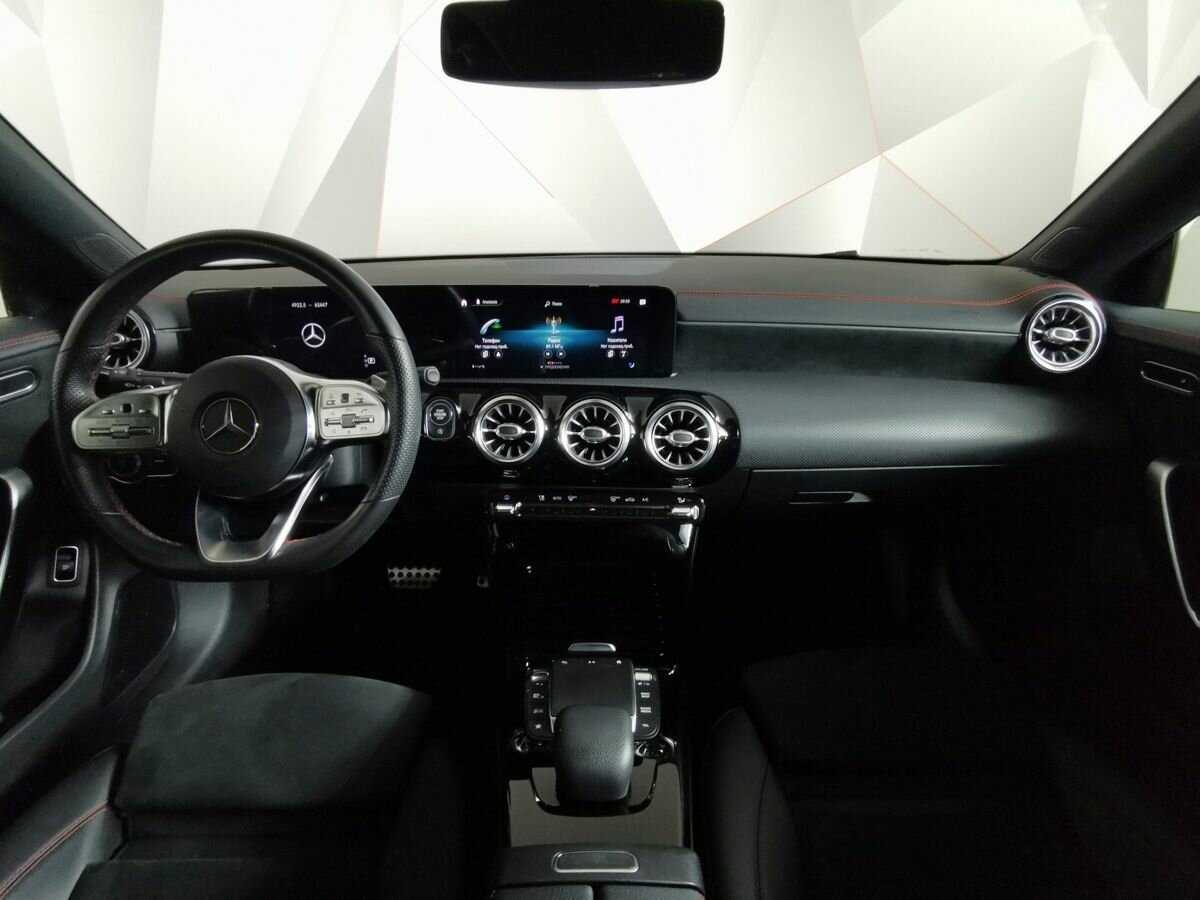 Купить Mercedes-Benz CLA с пробегом. Фото: #9