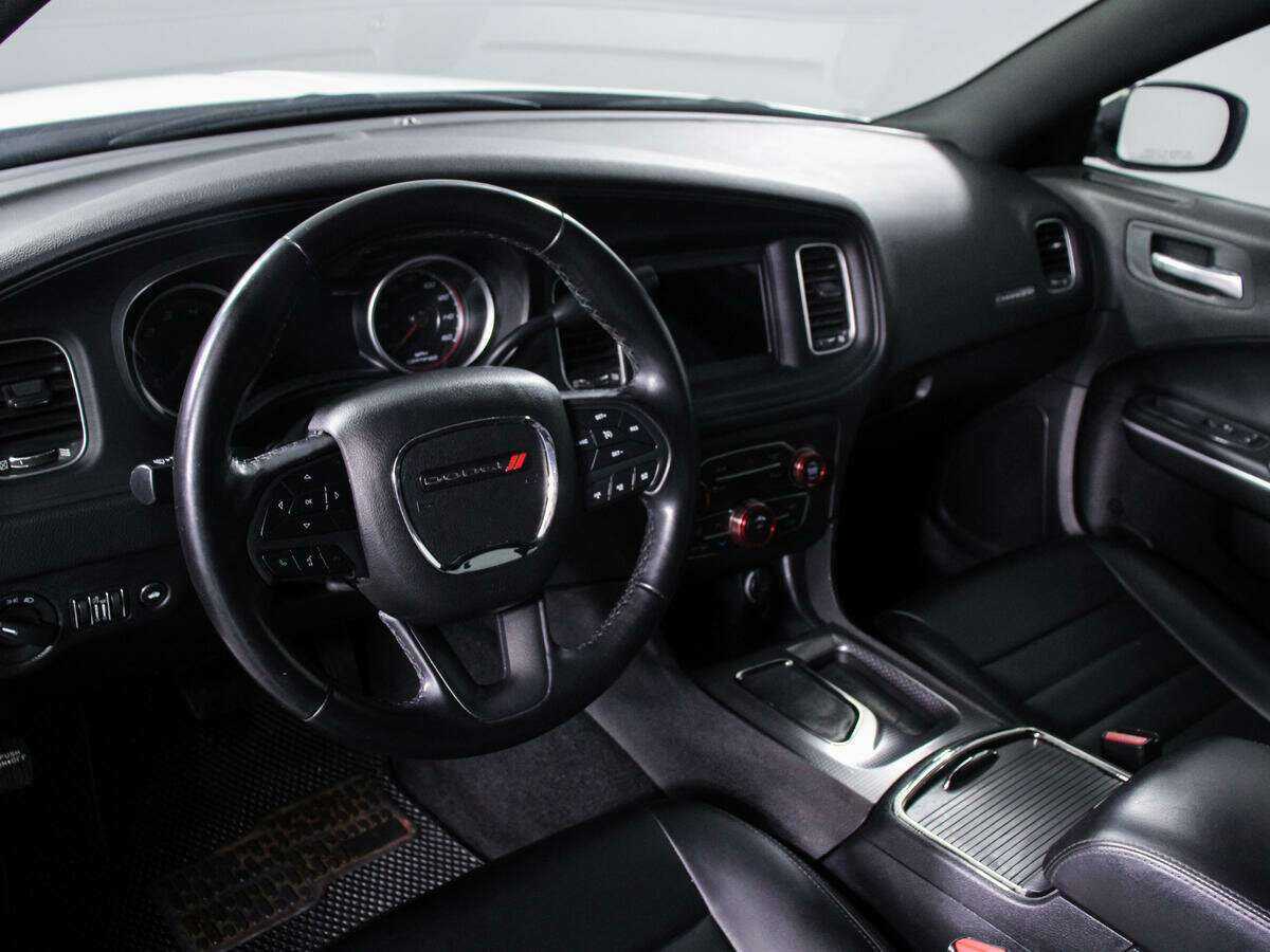 Купить Dodge Charger с пробегом. Фото: #12