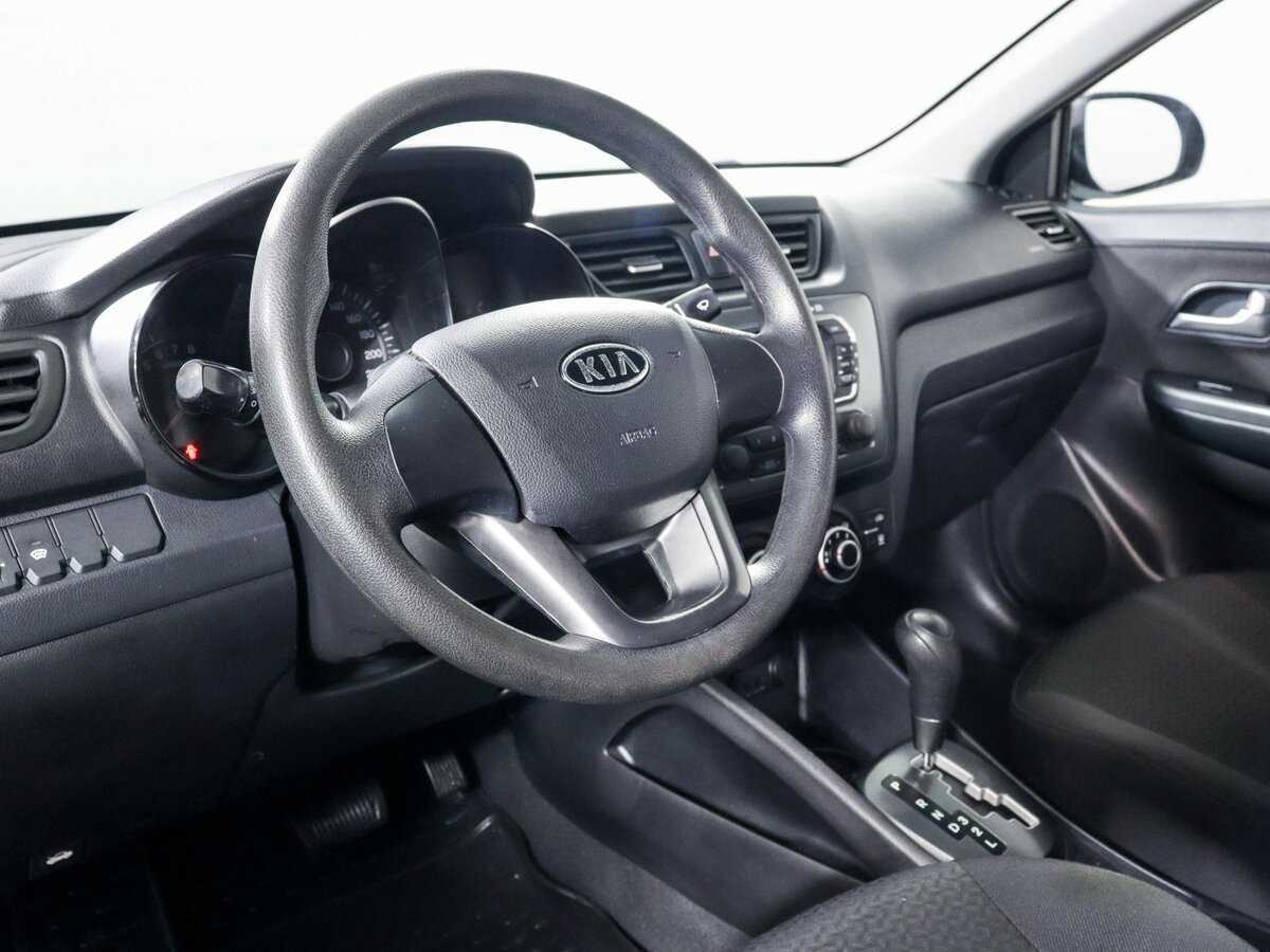 Купить Kia Rio с пробегом. Фото: #9