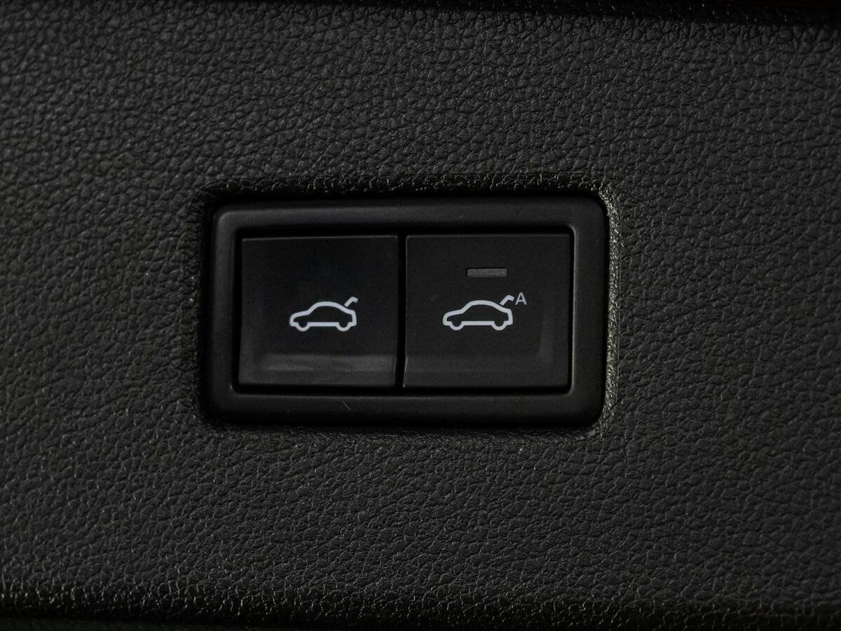 Купить Volkswagen Tiguan с пробегом. Фото: #18
