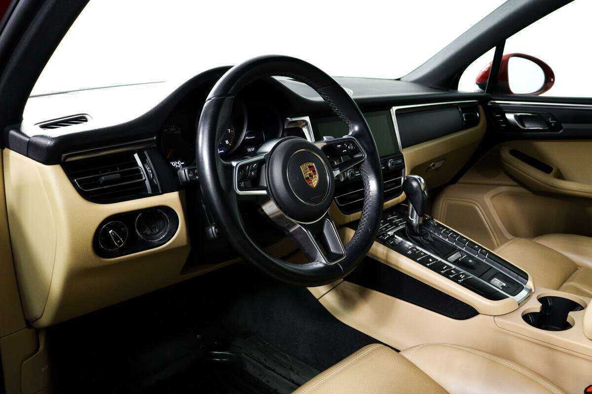 Купить Porsche Macan с пробегом. Фото: #12