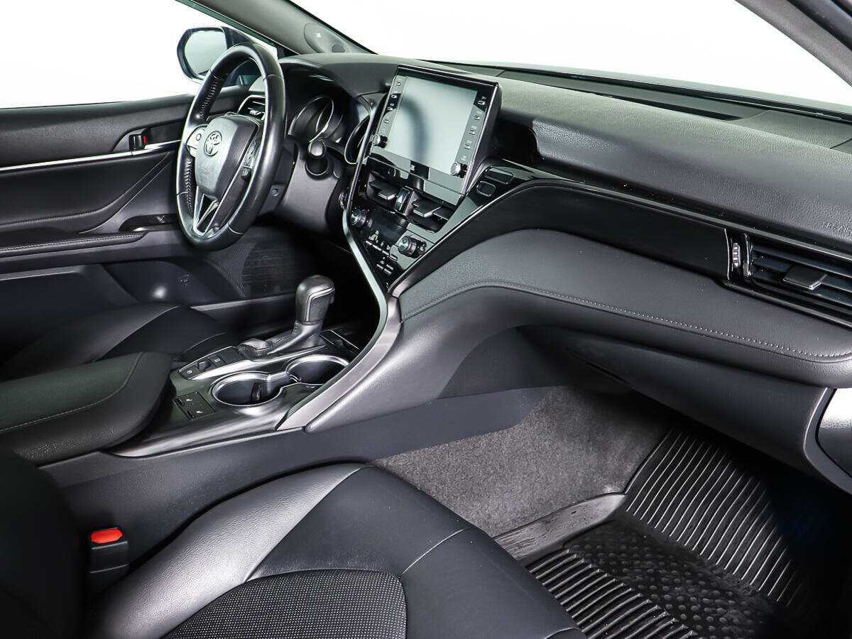 Купить Toyota Camry с пробегом. Фото: #8