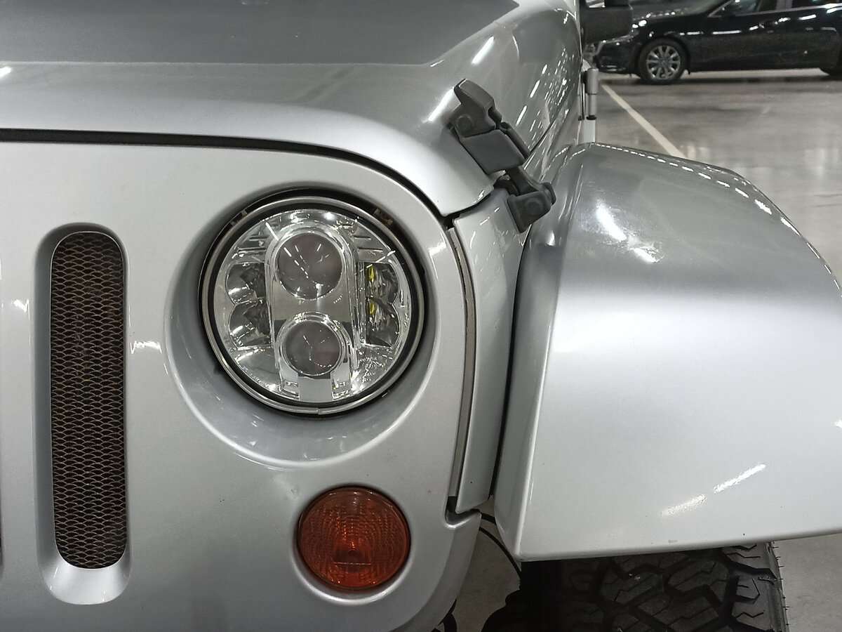 Купить Jeep Wrangler с пробегом. Фото: #16