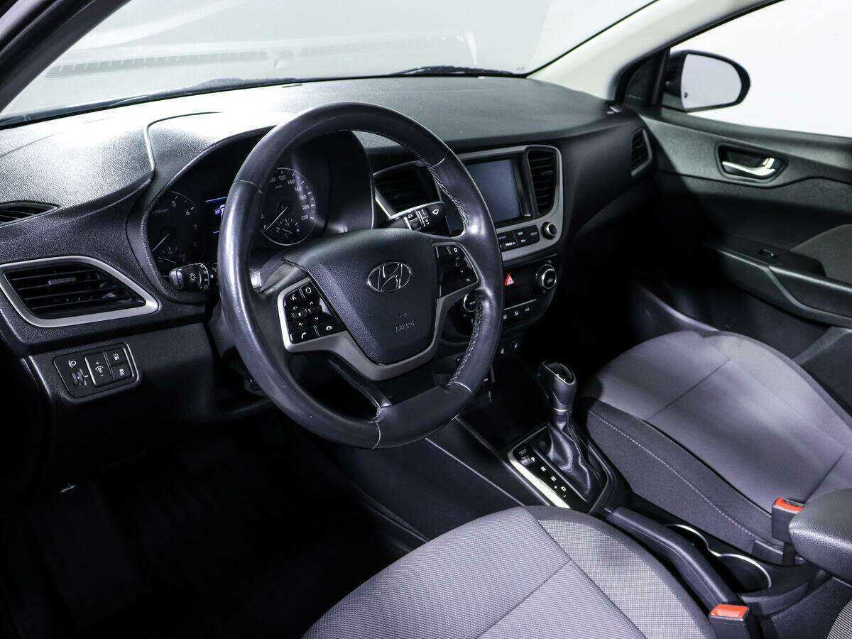 Купить Hyundai Solaris с пробегом. Фото: #11