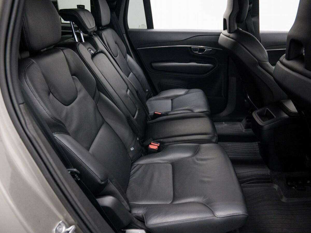 Купить Volvo XC90 с пробегом. Фото: #8