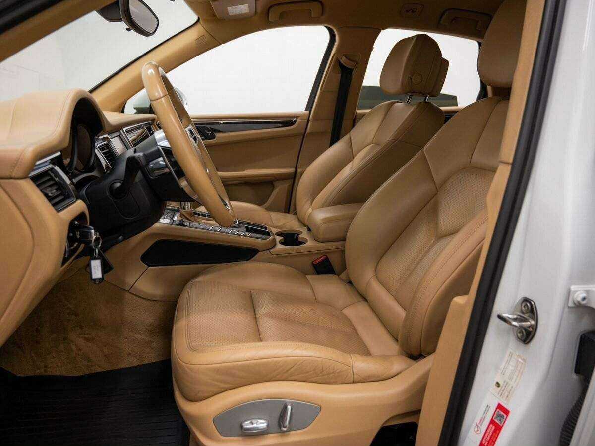 Купить Porsche Macan с пробегом. Фото: #12