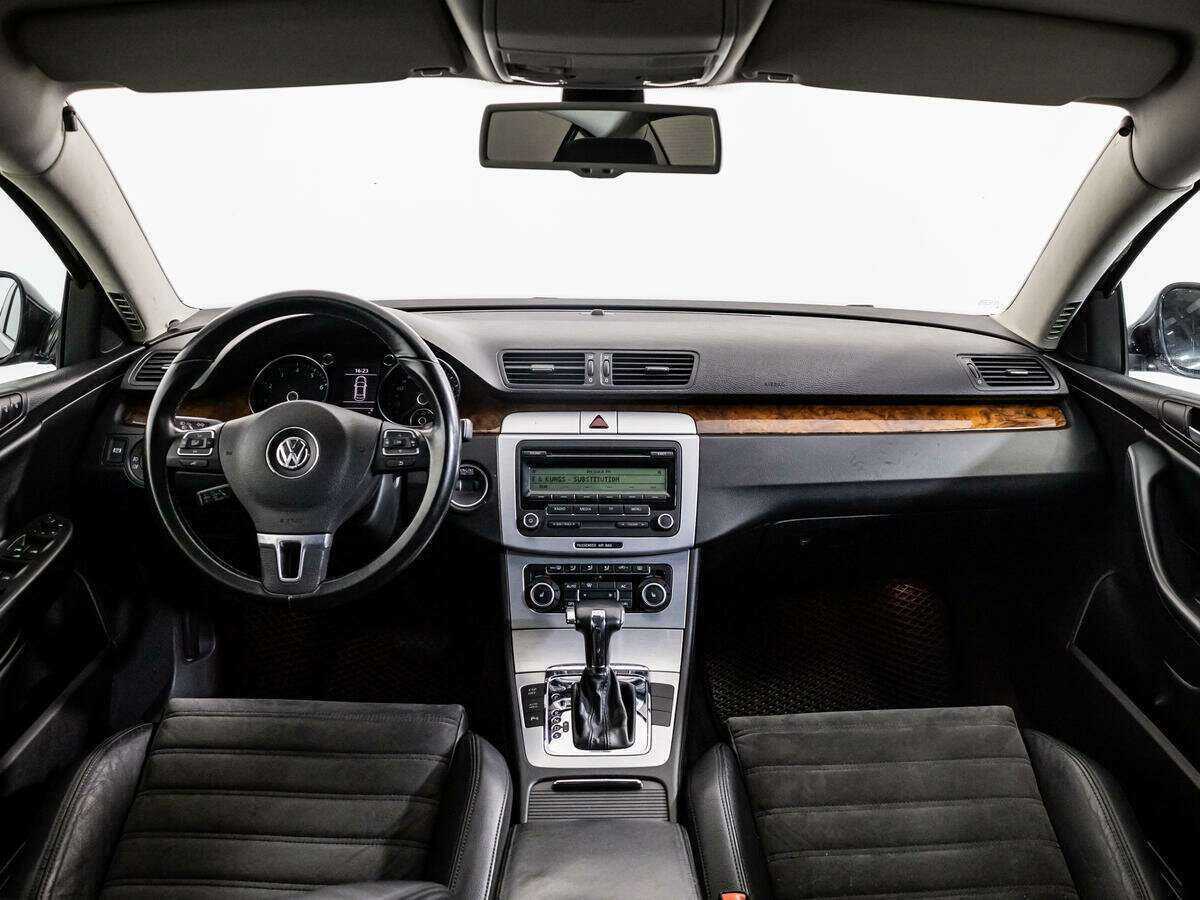 Купить Volkswagen Passat с пробегом. Фото: #10