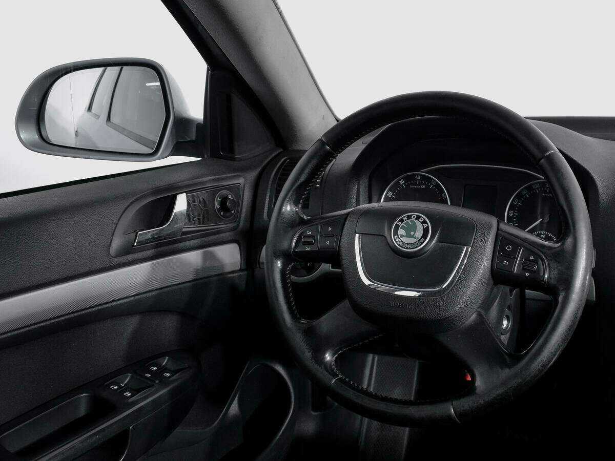 Купить Skoda Octavia с пробегом. Фото: #14