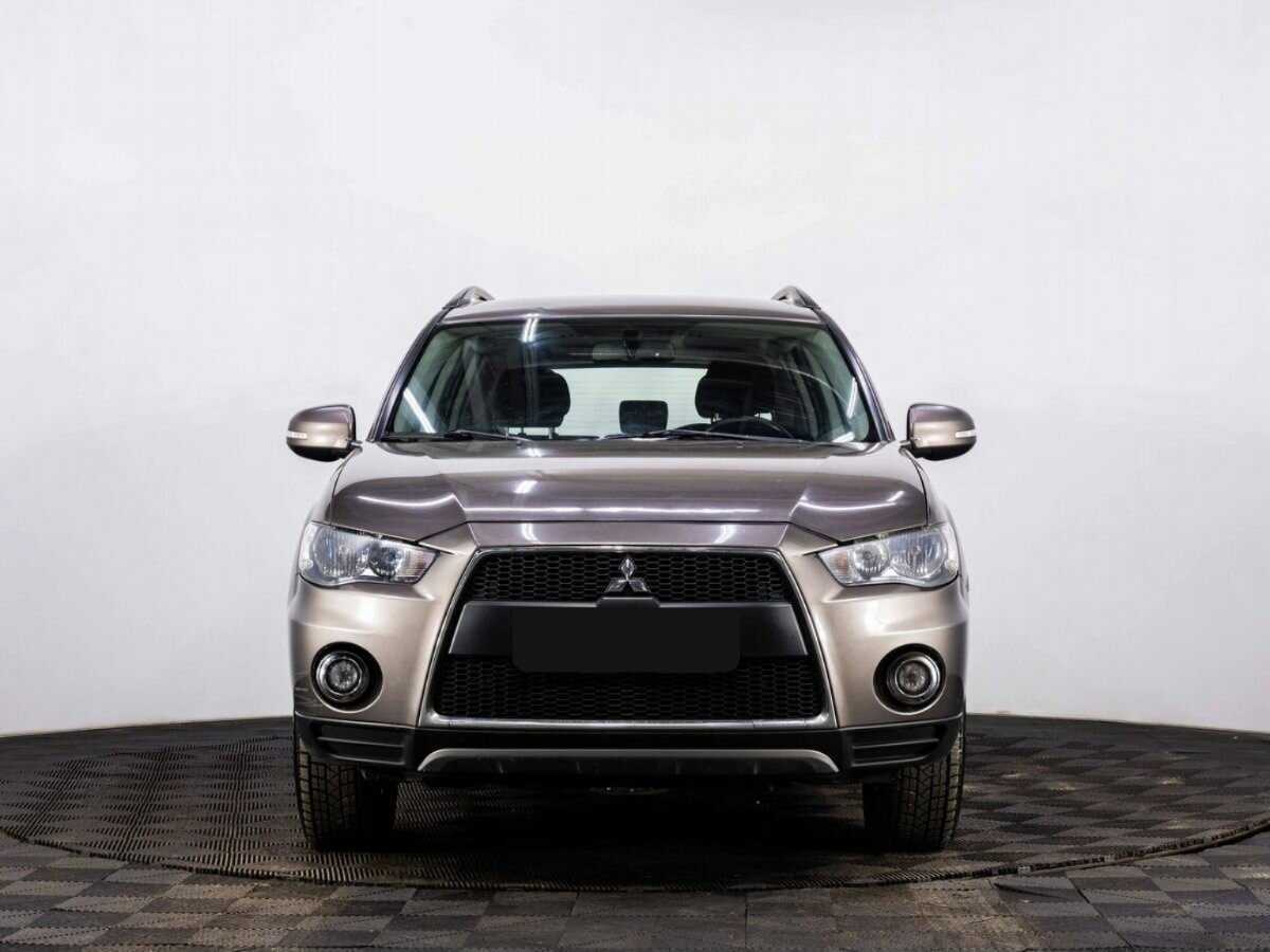 Купить Mitsubishi Outlander с пробегом. Фото: #1