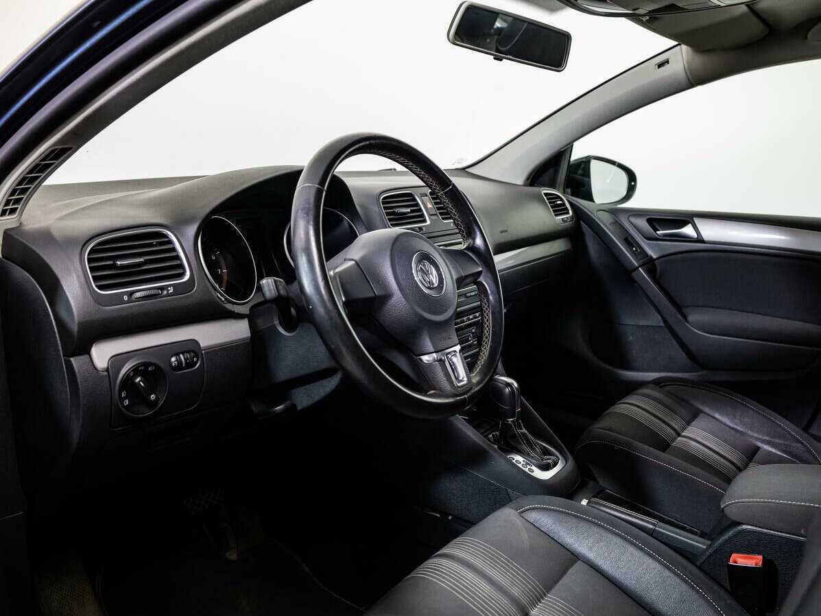 Купить Volkswagen Golf с пробегом. Фото: #10
