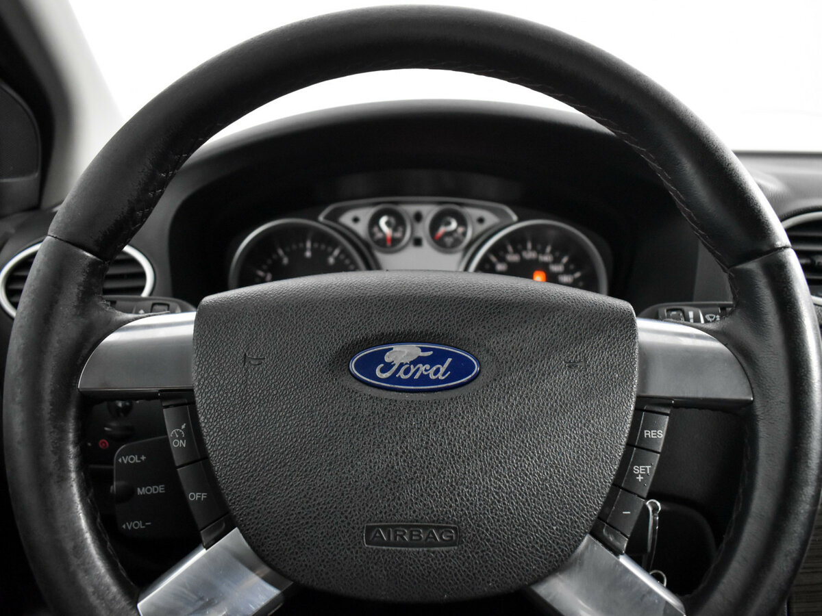 Купить Ford Focus с пробегом. Фото: #13