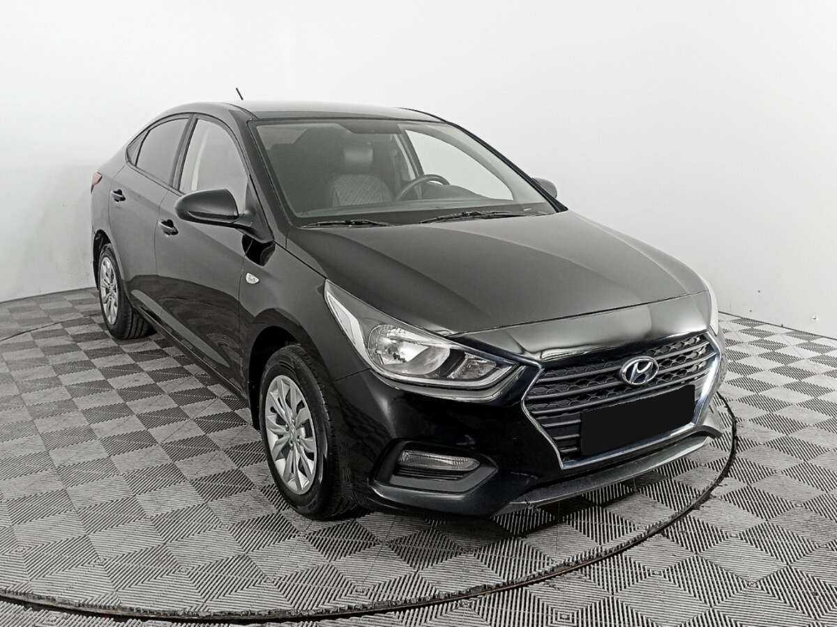 Купить Hyundai Solaris с пробегом. Фото: #2