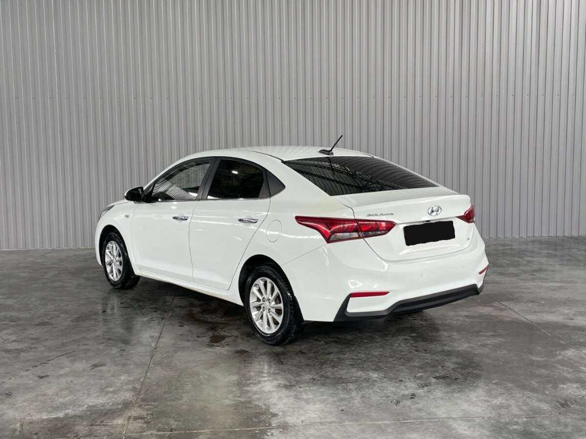 Купить Hyundai Solaris с пробегом. Фото: #6