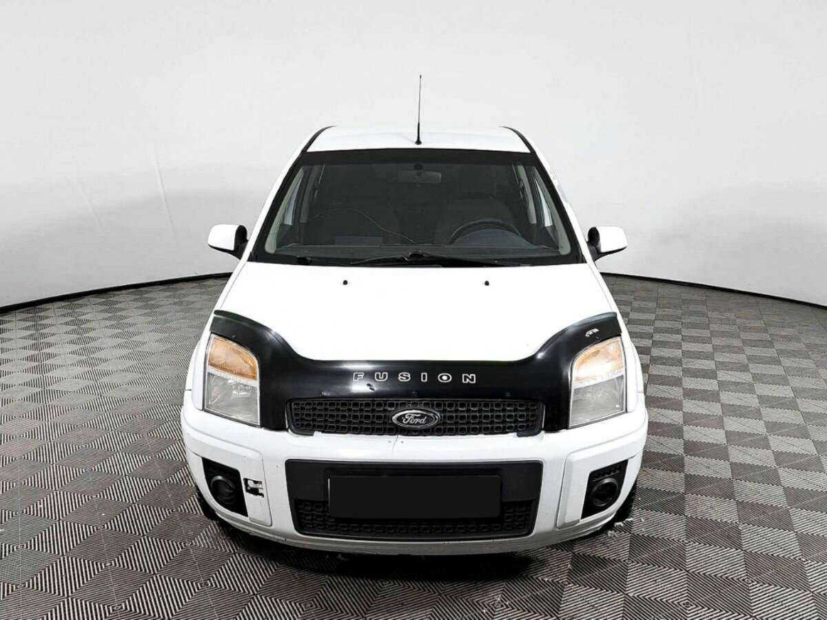 Купить Ford Fusion с пробегом. Фото: #1