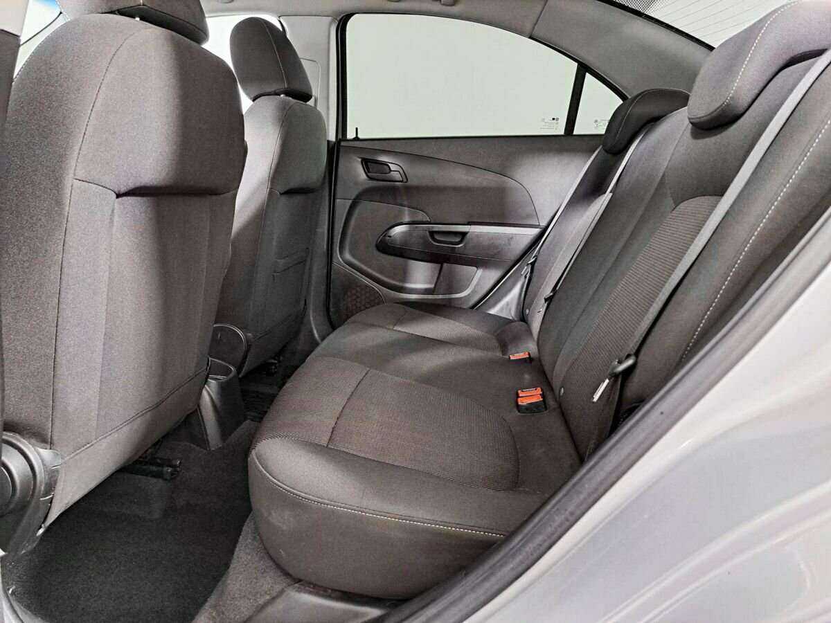 Купить Chevrolet Aveo с пробегом. Фото: #9