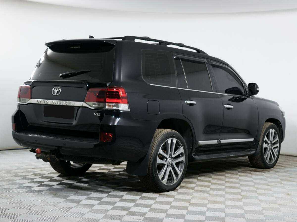 Купить Toyota Land Cruiser с пробегом. Фото: #4