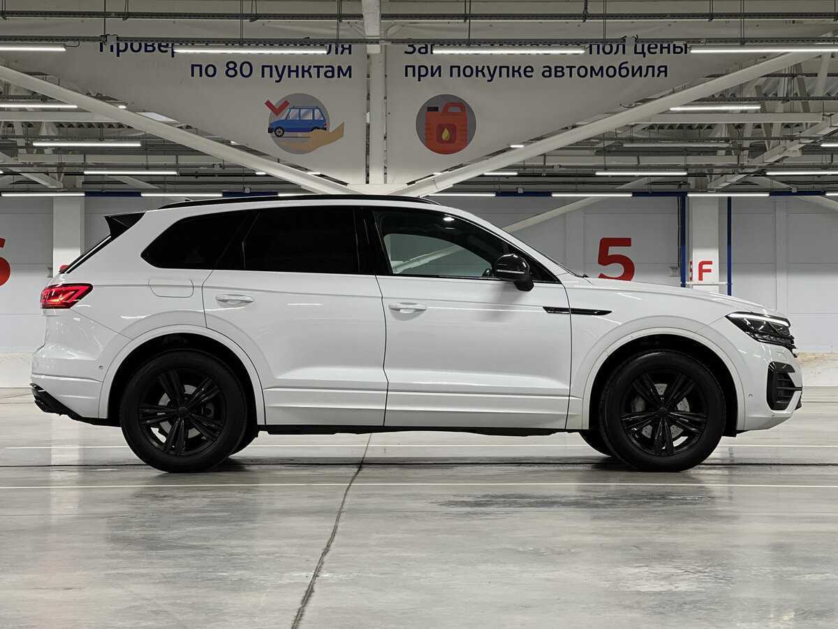 Купить Volkswagen Touareg с пробегом. Фото: #3