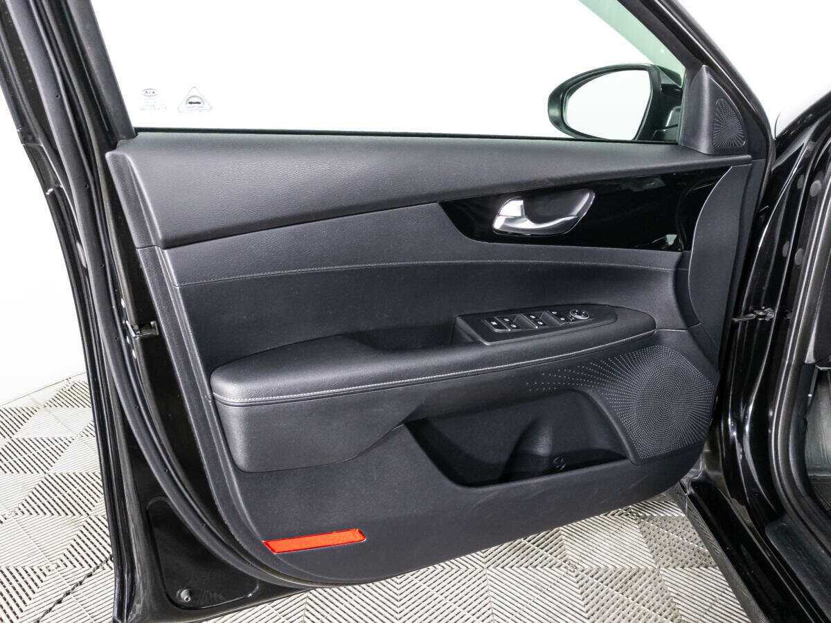 Купить Kia Cerato с пробегом. Фото: #21