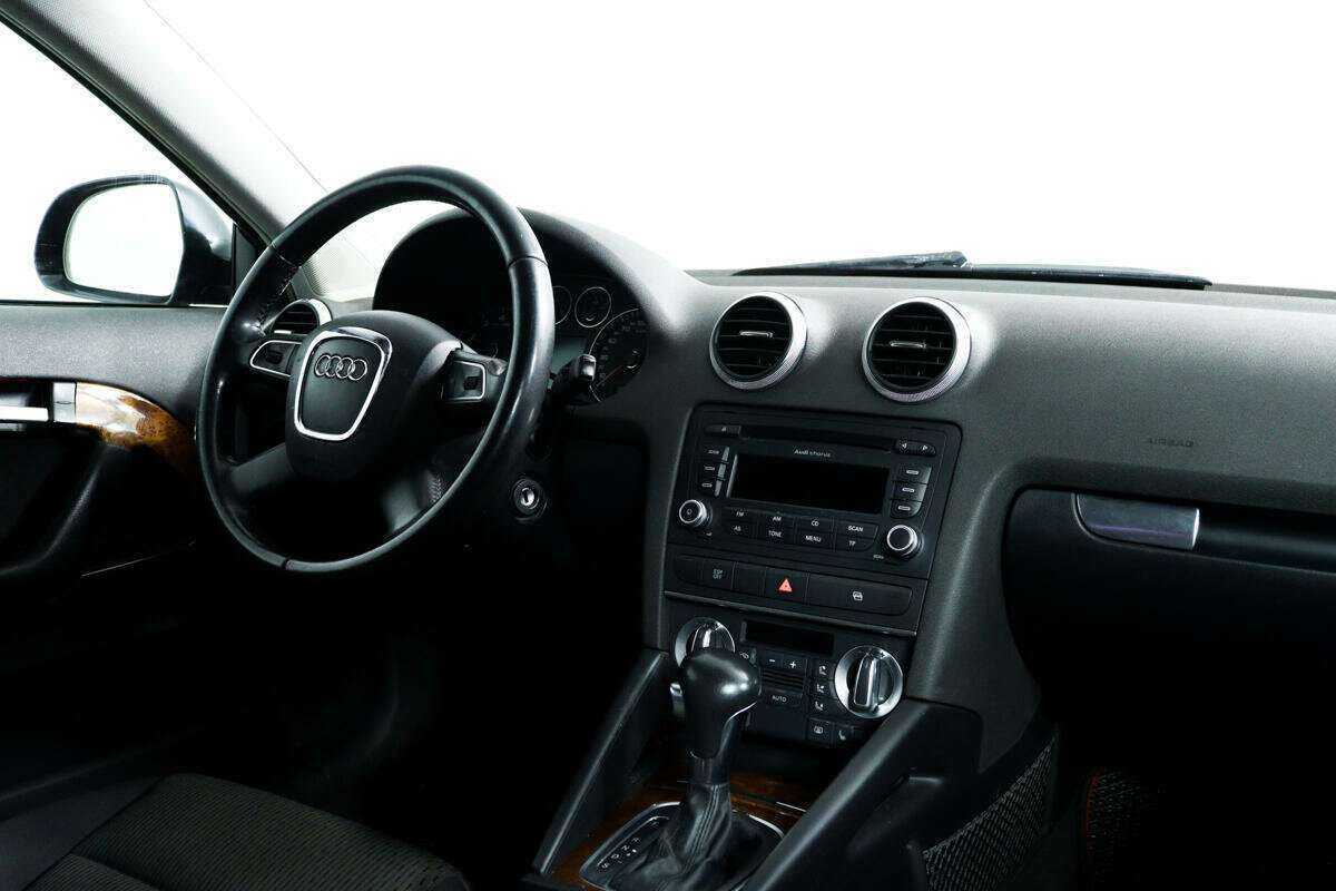 Купить Audi A3 с пробегом. Фото: #8