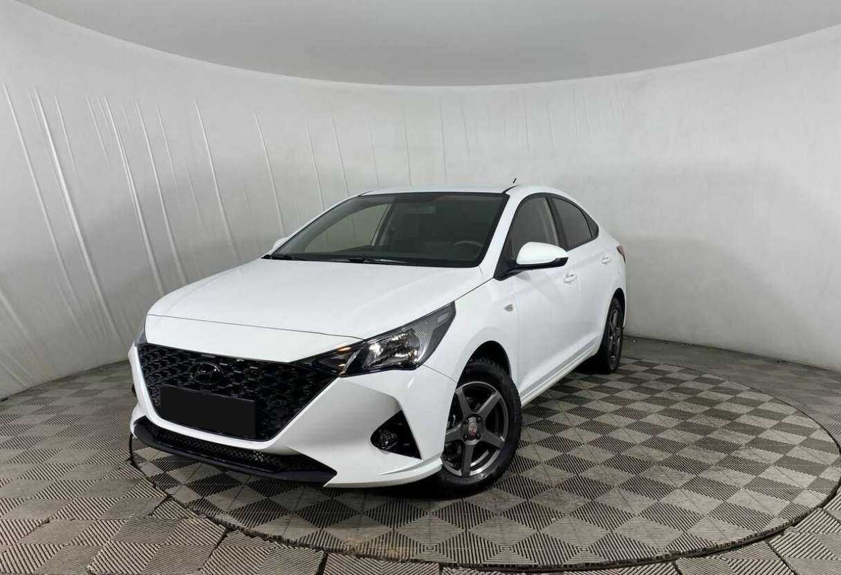 Купить Hyundai Solaris с пробегом. Фото: #0