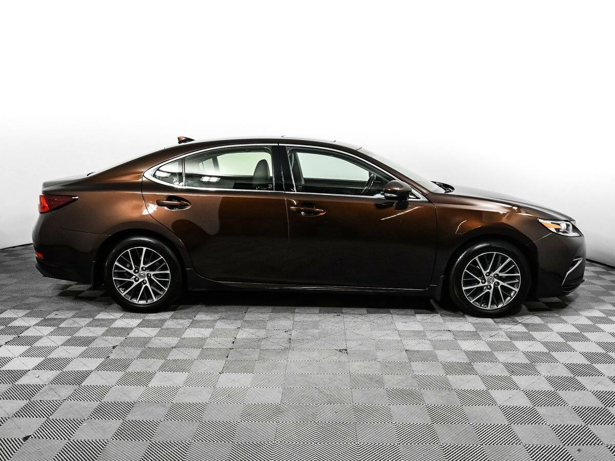 Купить Lexus ES с пробегом. Фото: #3