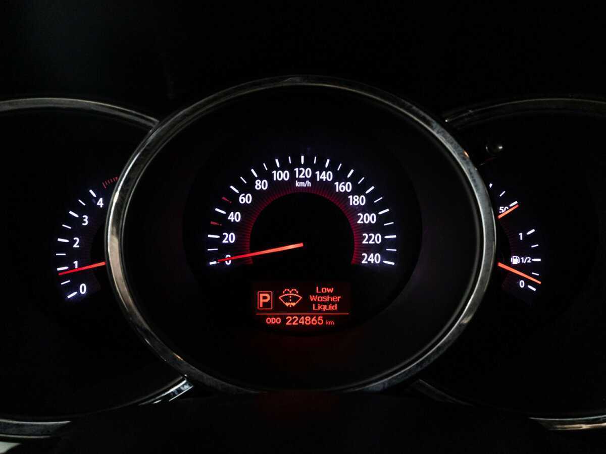 Купить Kia Sorento с пробегом. Фото: #11