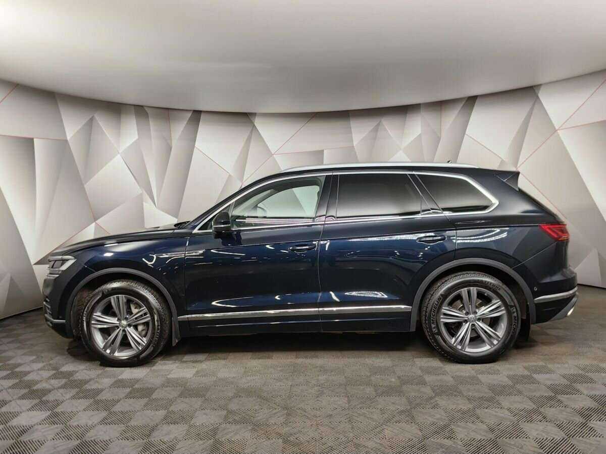 Купить Volkswagen Touareg с пробегом. Фото: #4