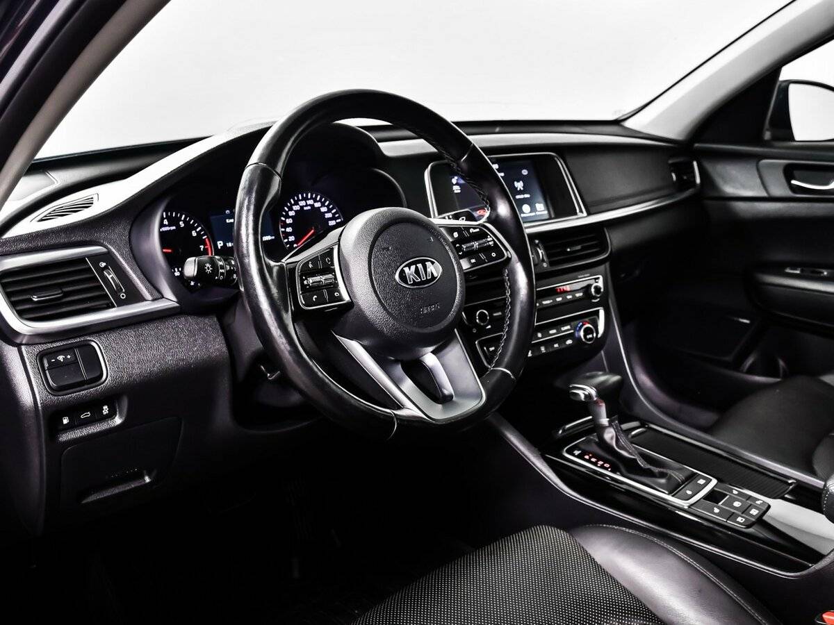 Купить Kia Optima с пробегом. Фото: #9