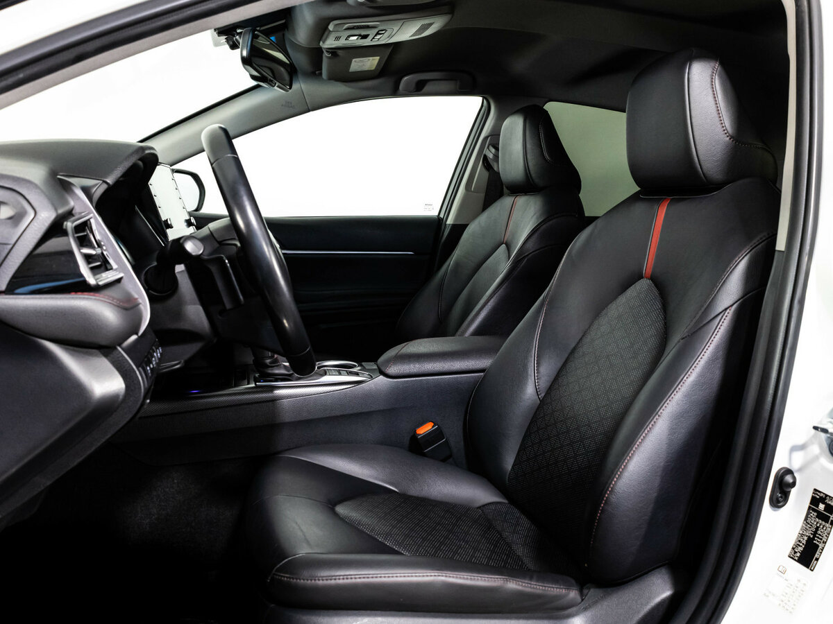 Купить Toyota Camry с пробегом. Фото: #19