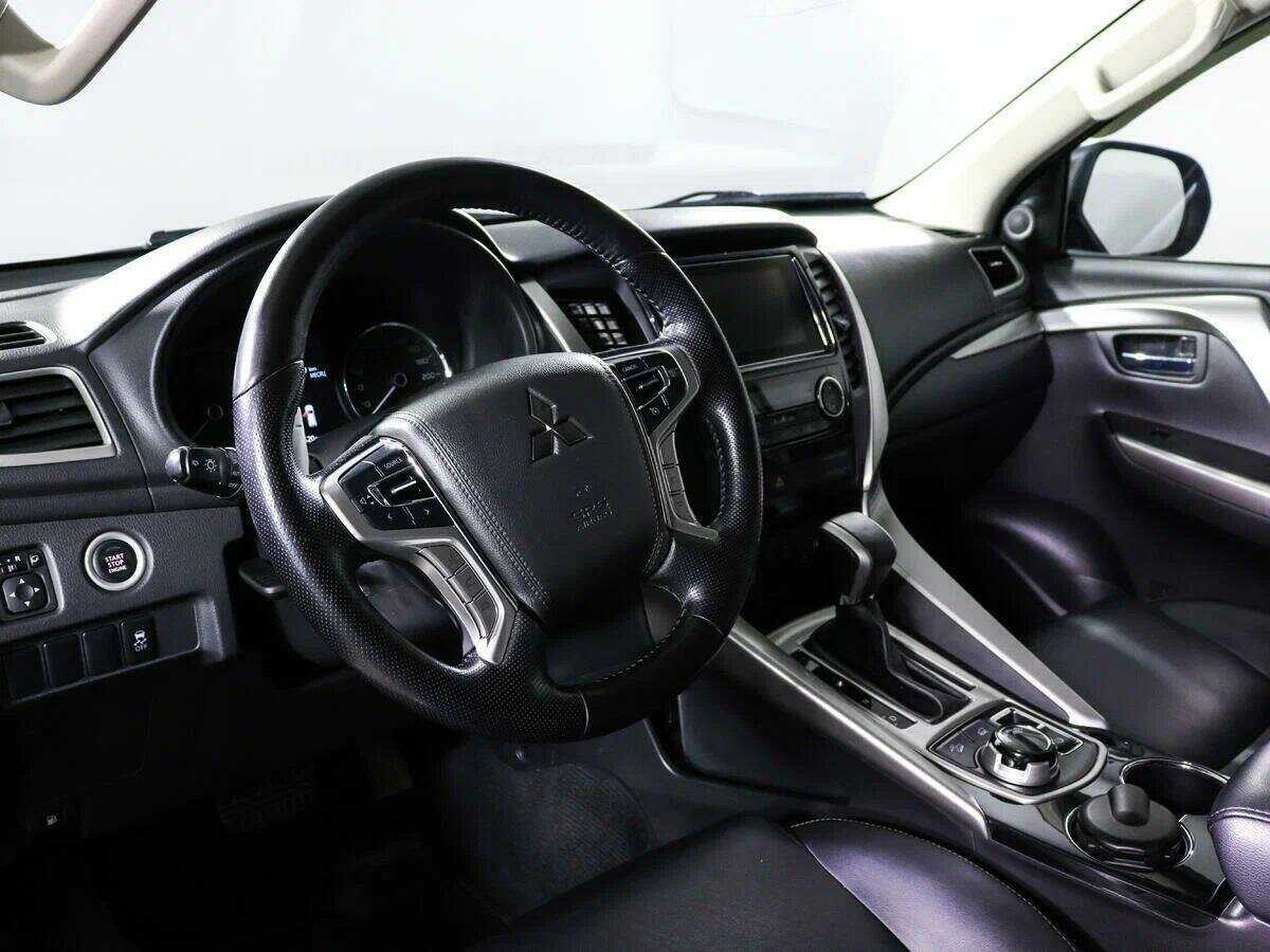 Купить Mitsubishi Pajero Sport с пробегом. Фото: #11