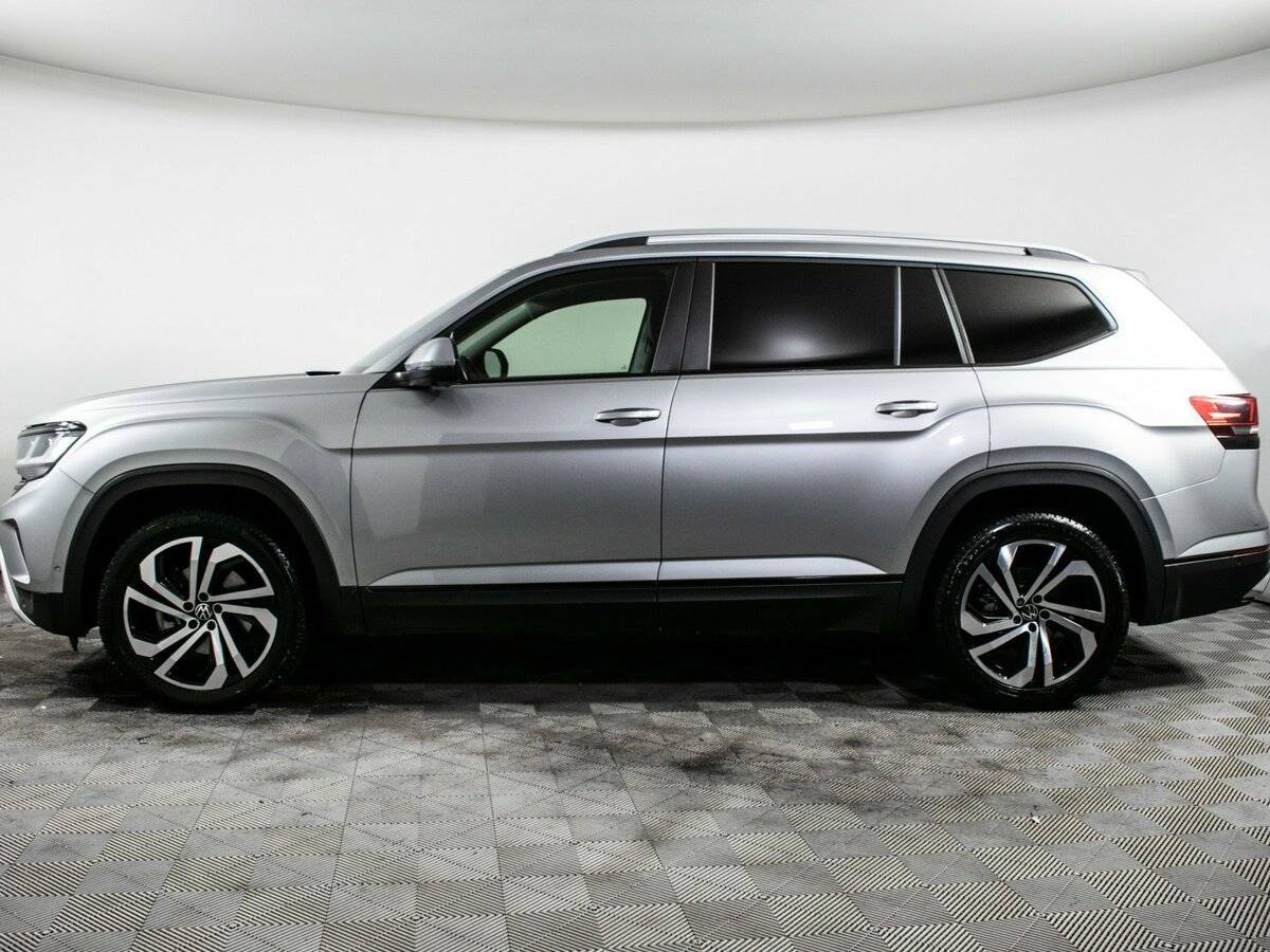 Купить Volkswagen Teramont с пробегом. Фото: #3