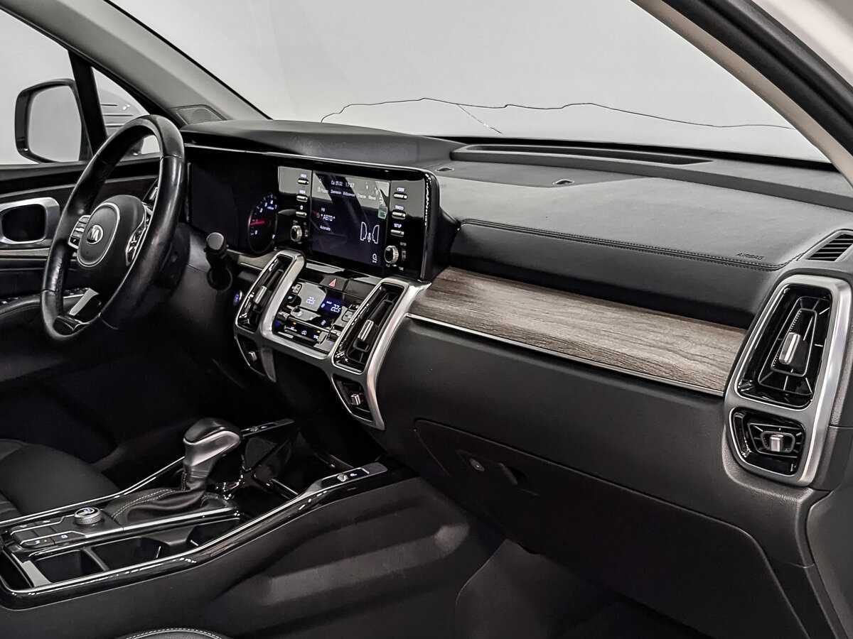 Купить Kia Sorento с пробегом. Фото: #12