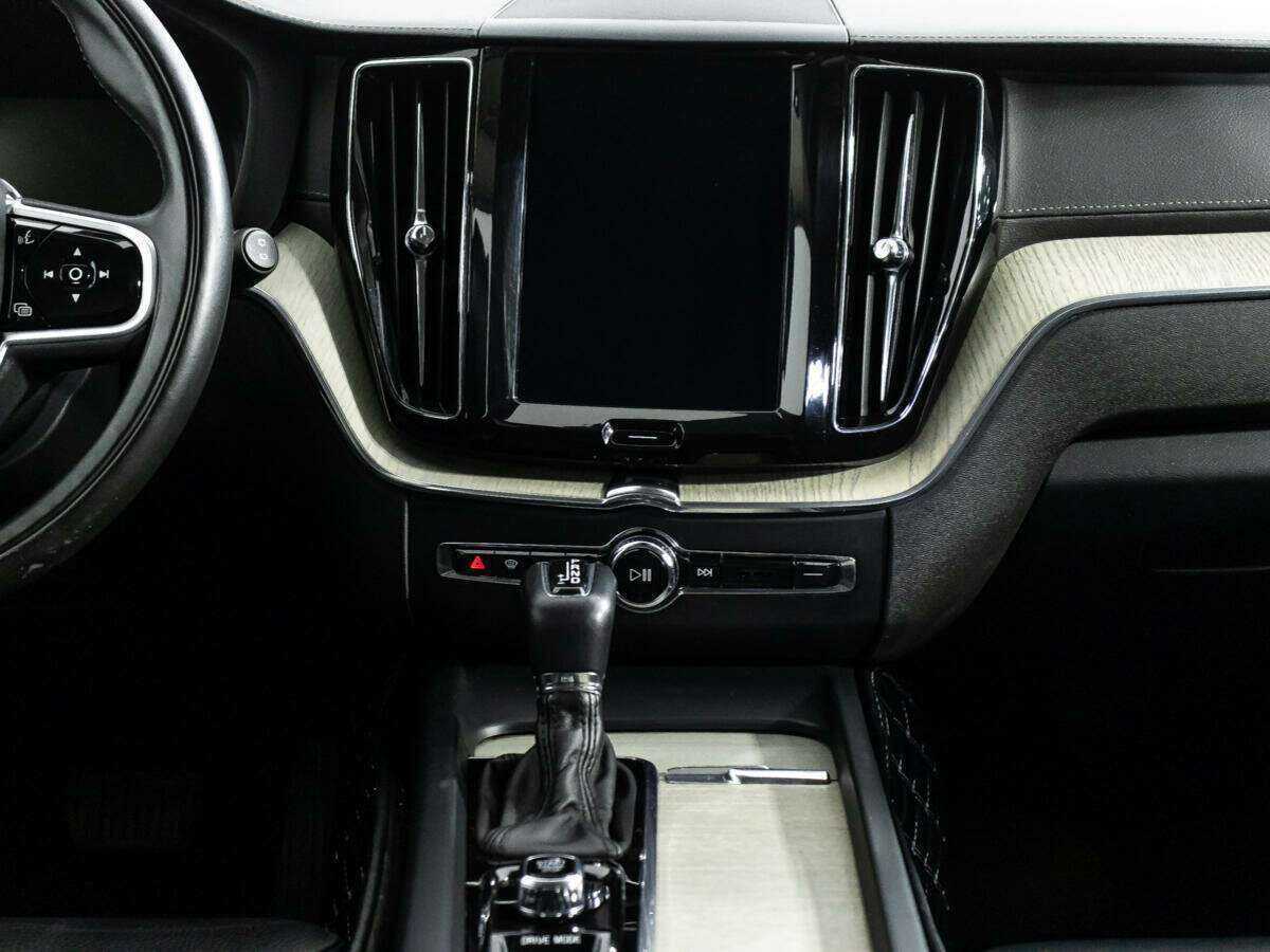Купить Volvo XC60 с пробегом. Фото: #13
