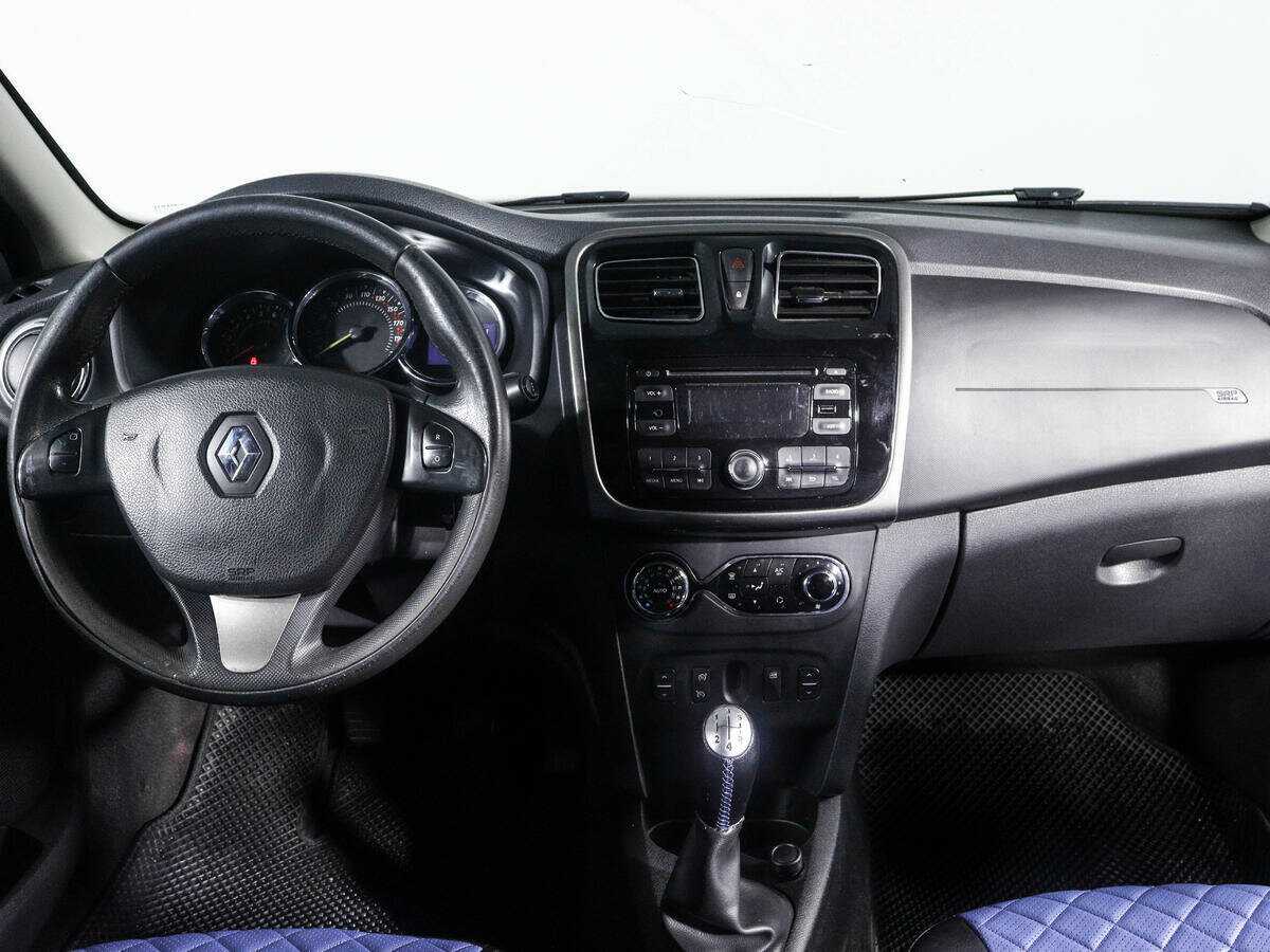 Купить Renault Sandero с пробегом. Фото: #9