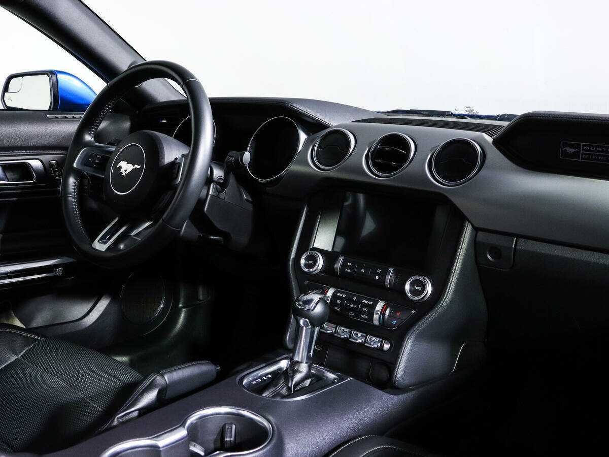 Купить Ford Mustang с пробегом. Фото: #6