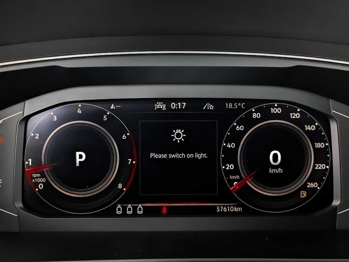 Купить Volkswagen Tiguan с пробегом. Фото: #11