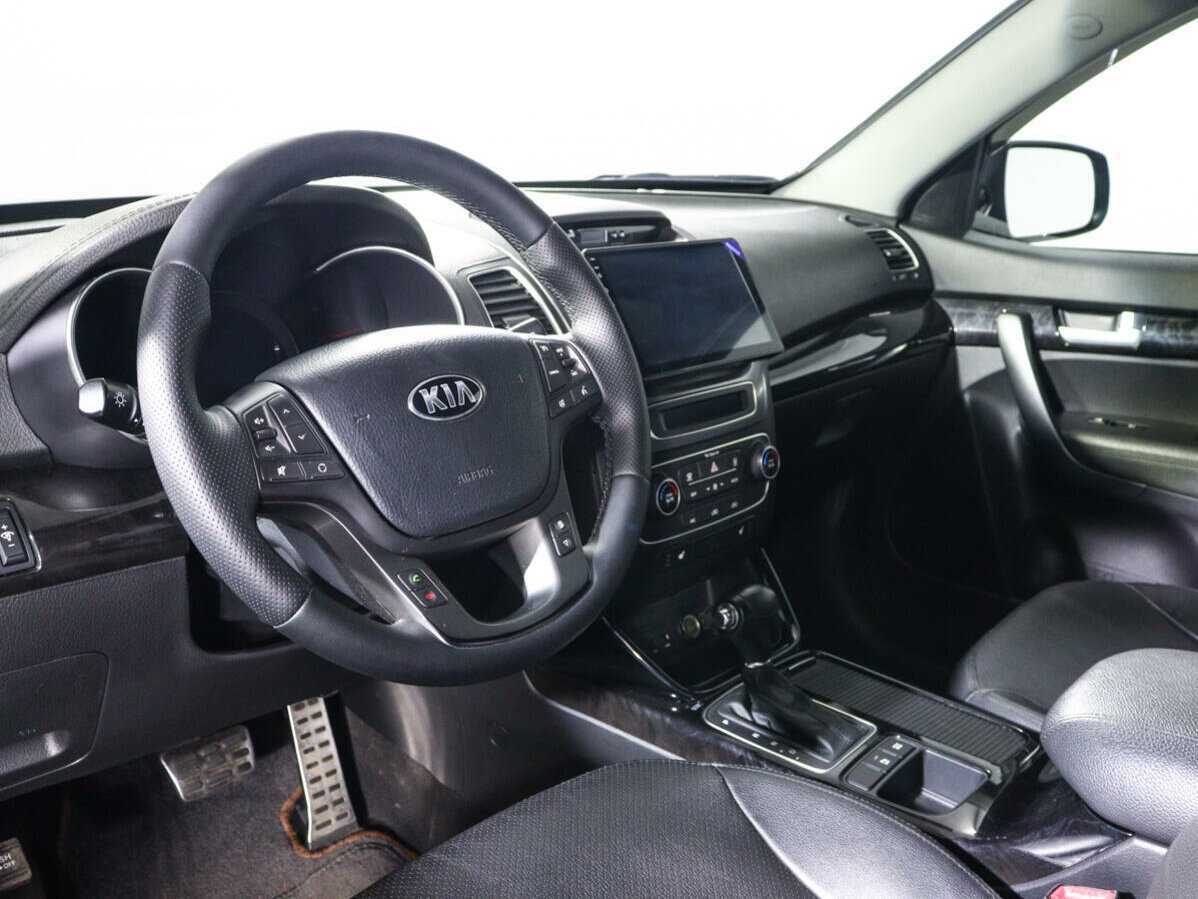 Купить Kia Sorento с пробегом. Фото: #13