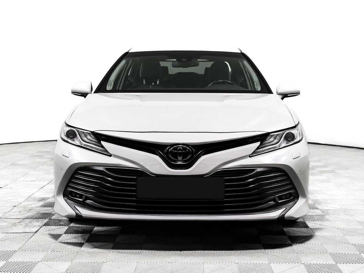 Купить Toyota Camry с пробегом. Фото: #1