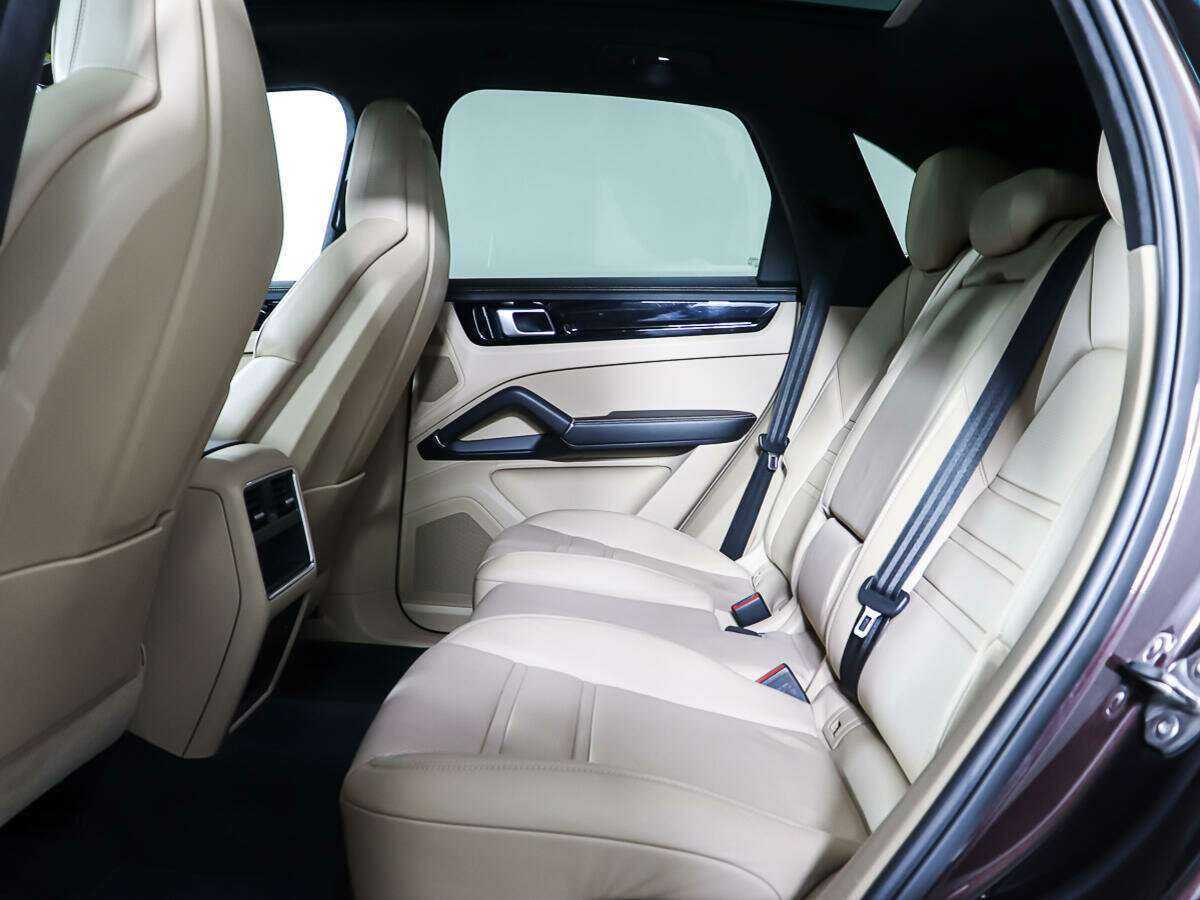 Купить Porsche Cayenne с пробегом. Фото: #9