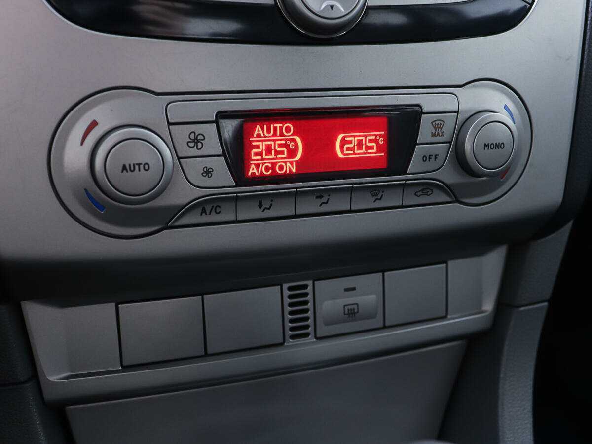 Купить Ford Focus с пробегом. Фото: #15