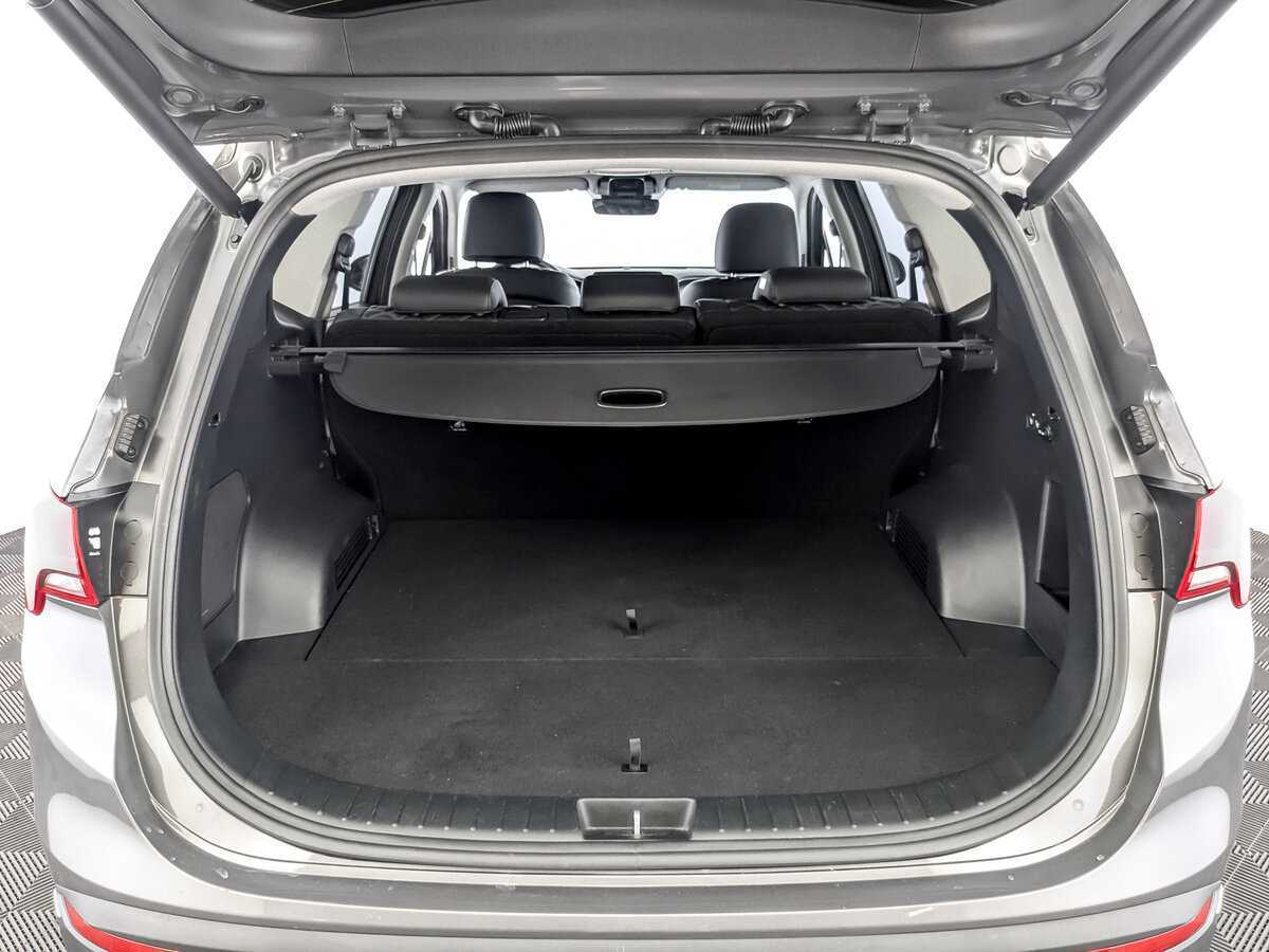 Купить Hyundai Santa Fe с пробегом. Фото: #9