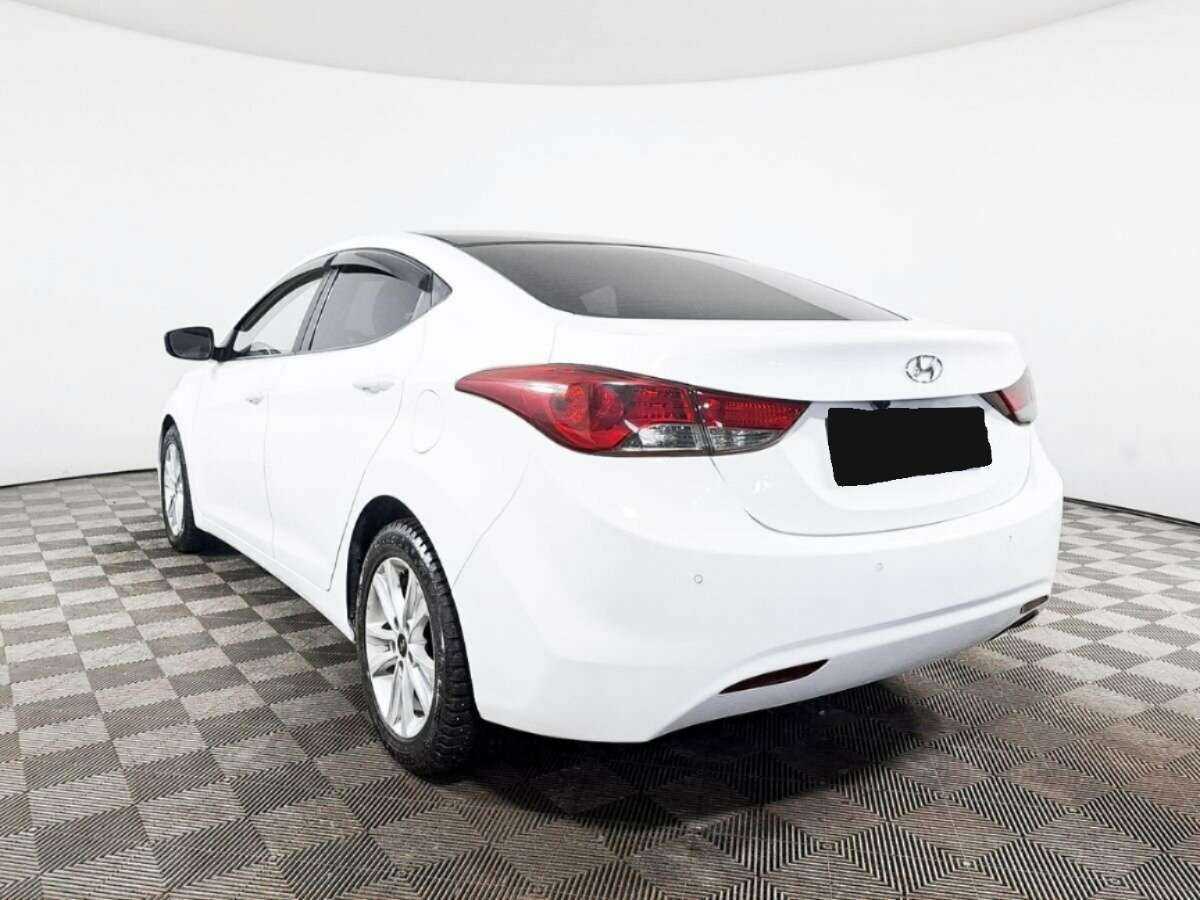 Купить Hyundai Avante с пробегом. Фото: #5