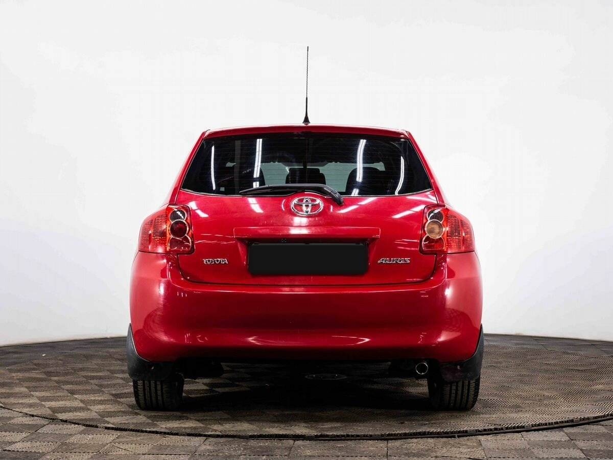 Купить Toyota Auris с пробегом. Фото: #4