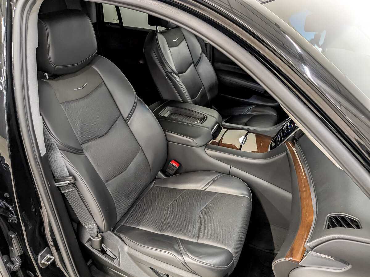 Купить Cadillac Escalade с пробегом. Фото: #22