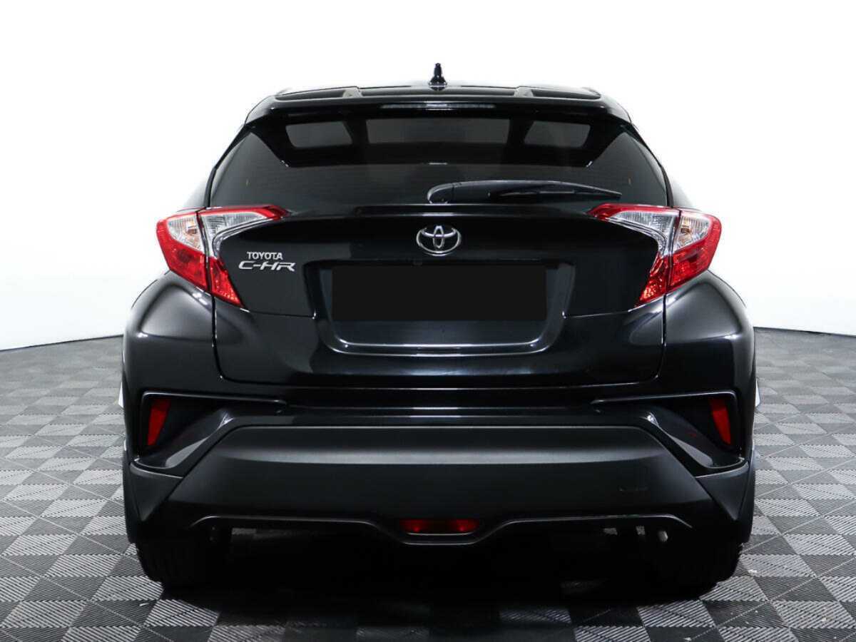 Купить Toyota C-HR с пробегом. Фото: #5