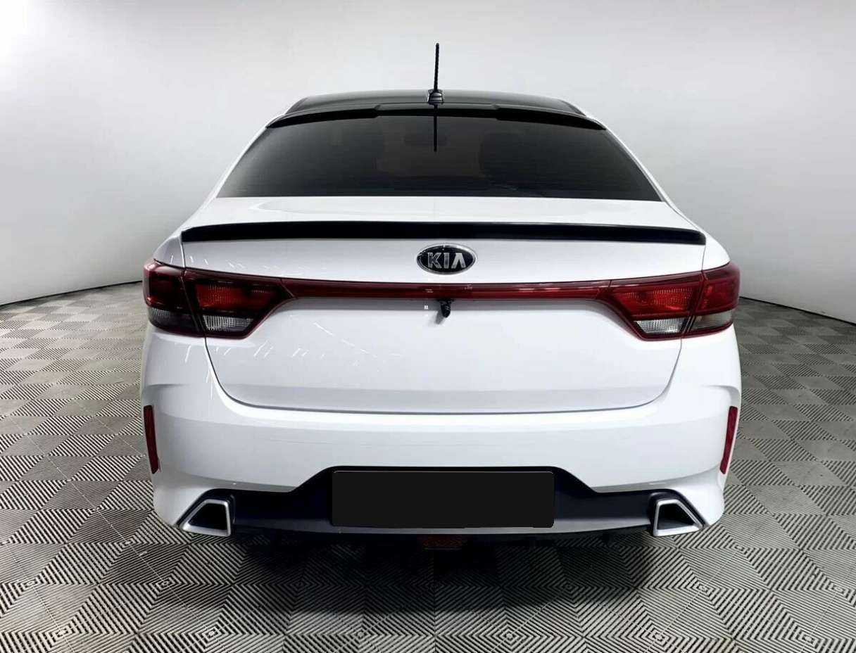 Купить Kia Rio с пробегом. Фото: #4